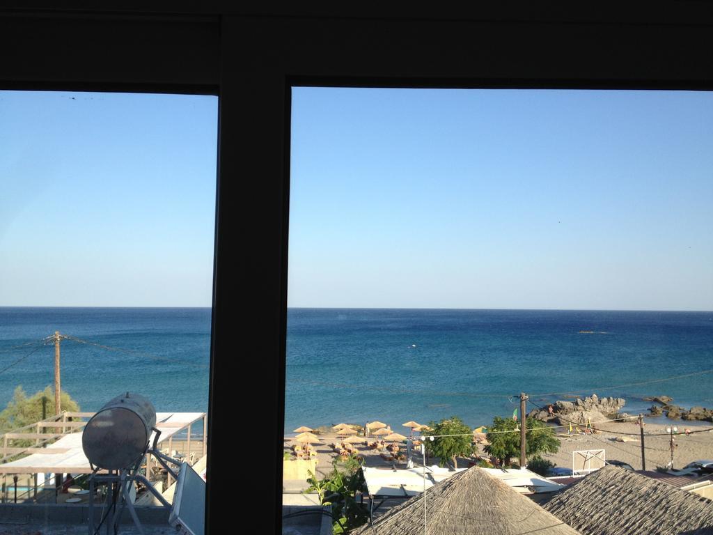 Saint Konstantin Beach Apartments Stegna Rum bild