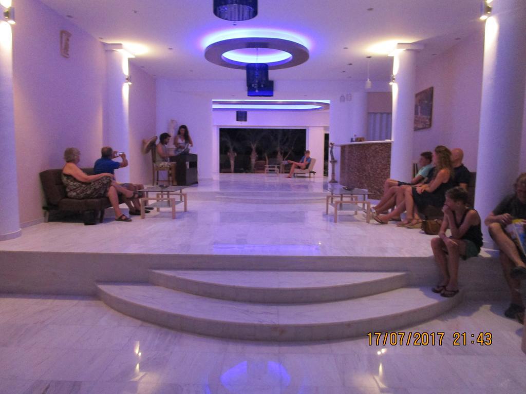 Saint Konstantin Beach Apartments Stegna Exteriör bild