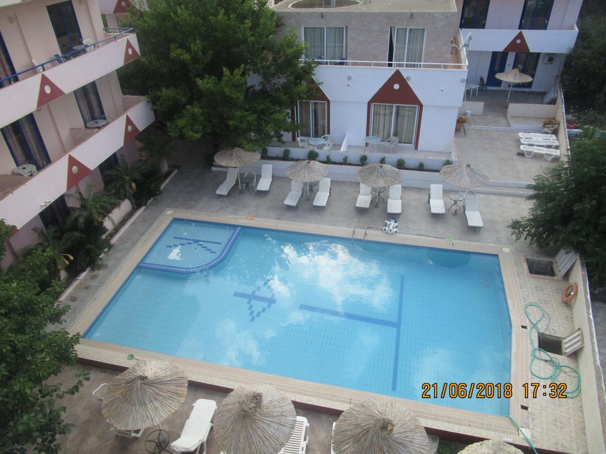 Saint Konstantin Beach Apartments Stegna Exteriör bild
